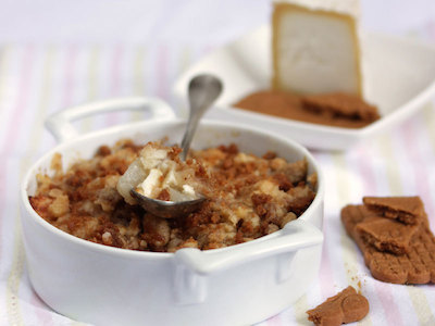 illustration de la recette Crumble au Chabichou du Poitou, poire et speculoos